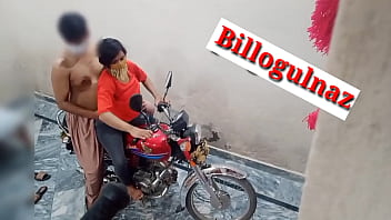 Indian teen gets fucked by friend on bike in homemade video