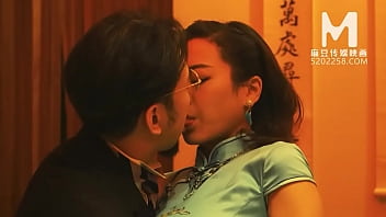 Asian massage parlor with Chinese techniques and blowjob in Su Qing Ke's video